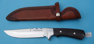 "Large Fighter" Klingenlänge 18,5 cm; Gesamtlänge 33 cm;